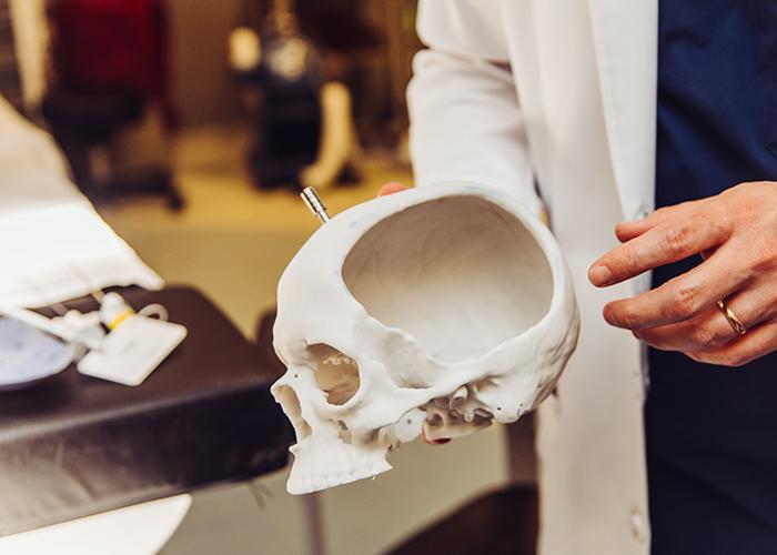 Academic Departments - Neurosurgery. (Adobe Stock, angelina)