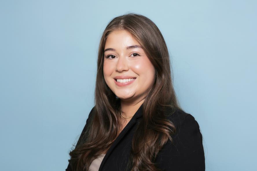 Madeline Valverde, M25