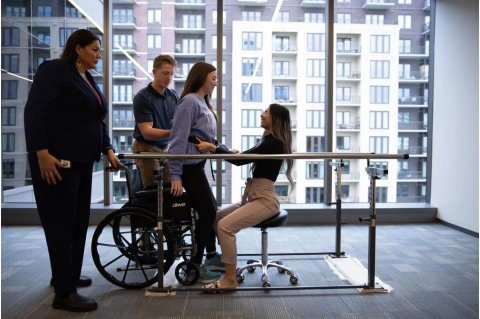 Students and faculty in Tufts University School of Medicine's Doctor of Physical Therapy program engaged in hands-on work on the Phoenix, Arizona, campus. Photo: Caitlin O'Hara for Tufts University